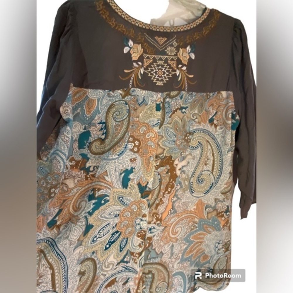 ANDREE by Unit Tunic - Picture 2 of 7